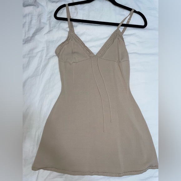 Meshki short dress - Picture 3 of 4